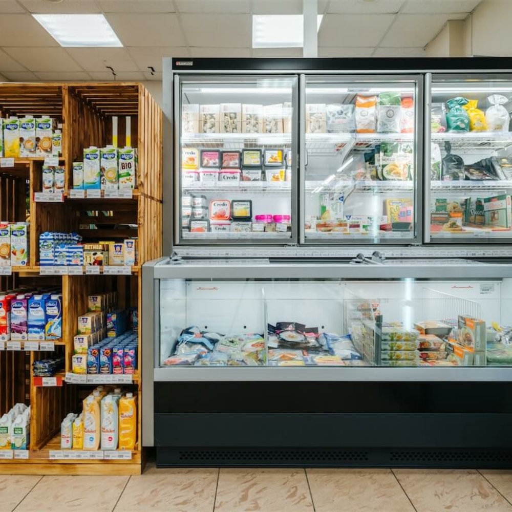 Cертифицированный поставщик торгово-холодильного оборудования для магазинов франшизы "Фасоль".  